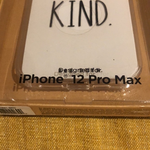 Rae Dunn iphone 12/12 PRO case white black print BE KIND - Picture 2 of 4